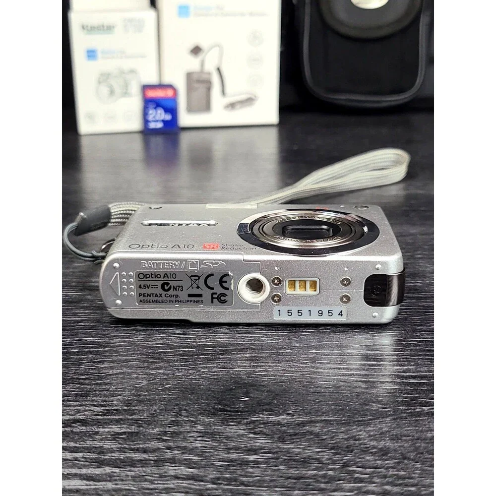 PENTAX Optio A10 8.0MP Compact Digital Camera 2GB Bundle - Refurbished VG